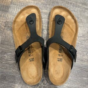 Birkenstocks-  Gizeh thong sandal U.S. 10-10-1/2
